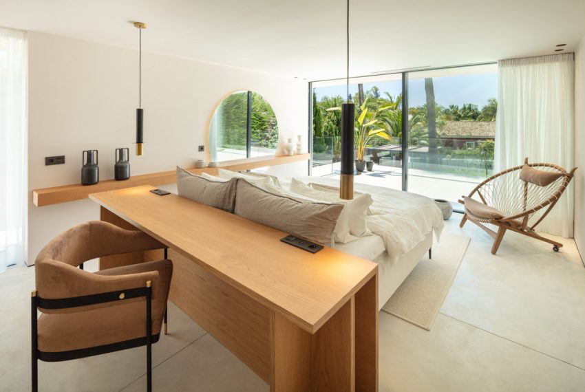 R5110969-Villa-For-Sale-Nueva-Andalucia-Detached-4-Beds-435-Built-14