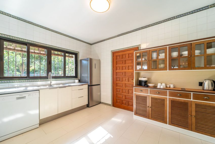 R5115433-Villa-For-Sale-New-Golden-Mile-Detached-4-Beds-380-Built-7