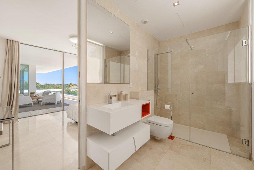 R5117725-Villa-For-Sale-Marbella-Detached-7-Beds-676-Built-13