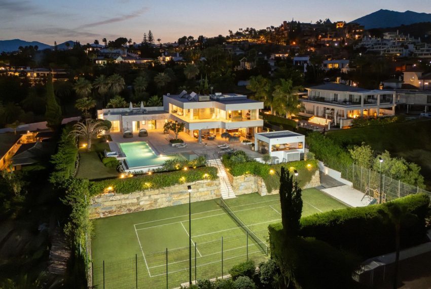 R5117725-Villa-For-Sale-Marbella-Detached-7-Beds-676-Built-3