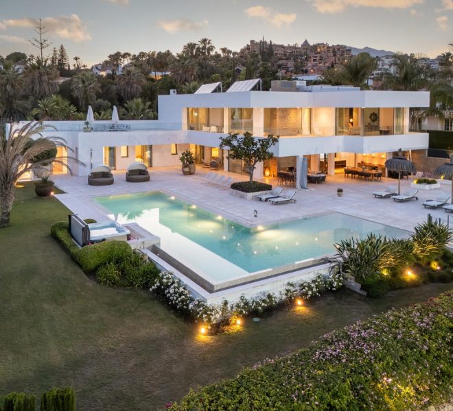 R5117725-Image 1-Detached - 7 Beds - 676 Built