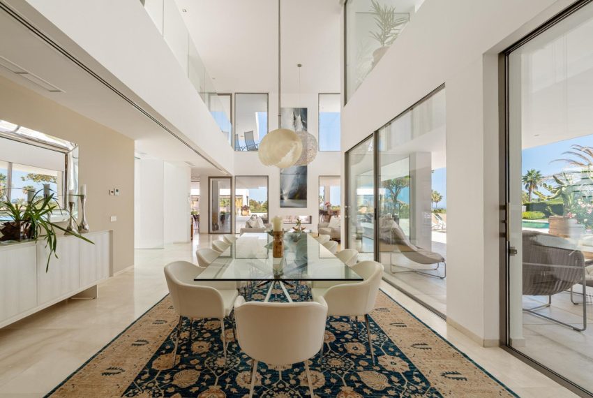 R5117725-Villa-For-Sale-Marbella-Detached-7-Beds-676-Built-7