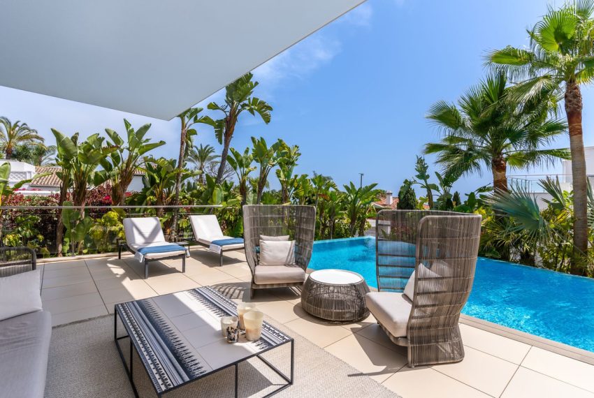 R5118889-Townhouse-For-Sale-Sierra-Blanca-Terraced-4-Beds-500-Built-13