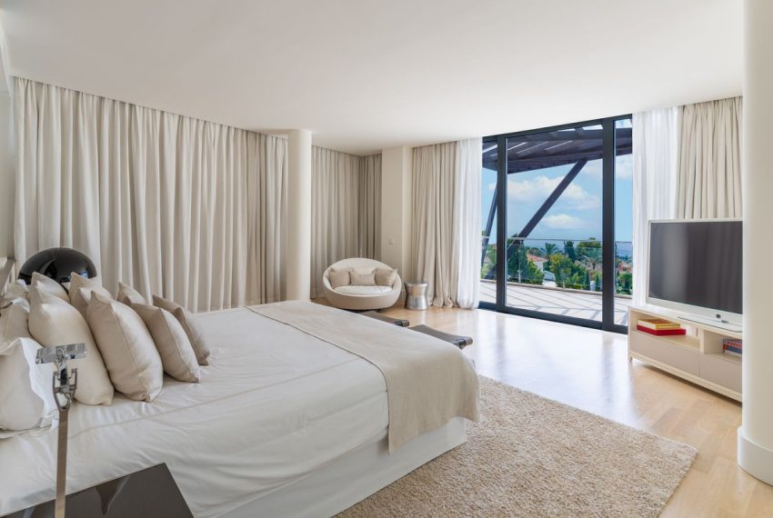 R5118889-Townhouse-For-Sale-Sierra-Blanca-Terraced-4-Beds-500-Built-18