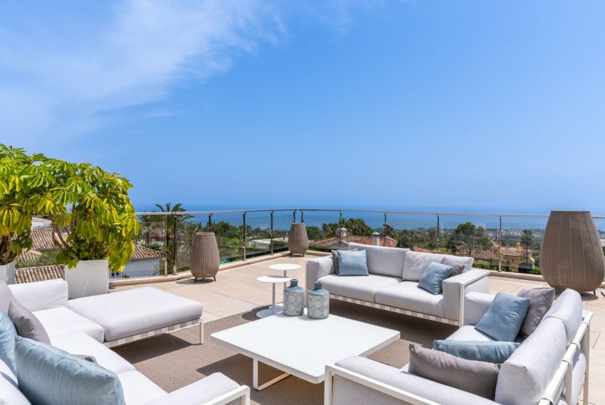 R5118889-Townhouse-For-Sale-Sierra-Blanca-Terraced-4-Beds-500-Built-2