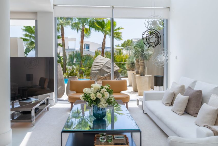 R5118889-Townhouse-For-Sale-Sierra-Blanca-Terraced-4-Beds-500-Built-7