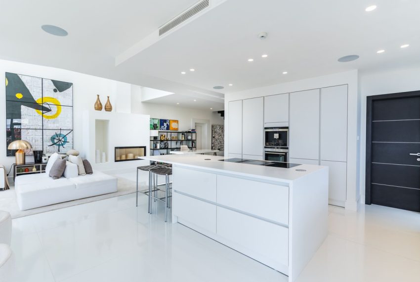 R5118889-Townhouse-For-Sale-Sierra-Blanca-Terraced-4-Beds-500-Built-9