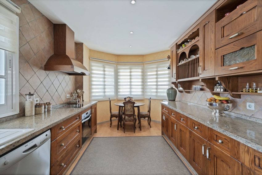 R5119003-Villa-For-Sale-Estepona-Detached-3-Beds-258-Built-19