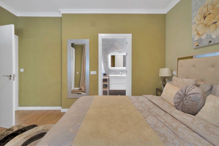 R5119003-Villa-For-Sale-Estepona-Detached-3-Beds-258-Built-7