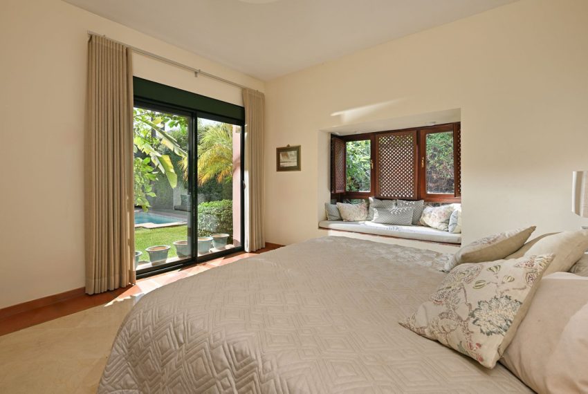 R5119606-Villa-For-Sale-Estepona-Detached-4-Beds-456-Built-14