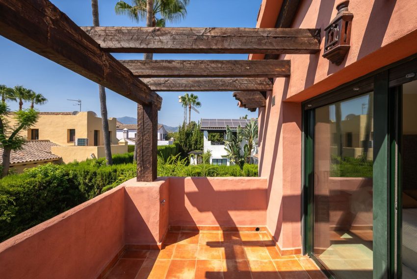 R5119606-Villa-For-Sale-Estepona-Detached-4-Beds-456-Built-17