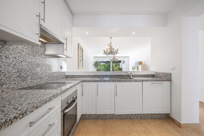 R5119780-Apartment-For-Sale-Rio-Real-Penthouse-2-Beds-90-Built-13