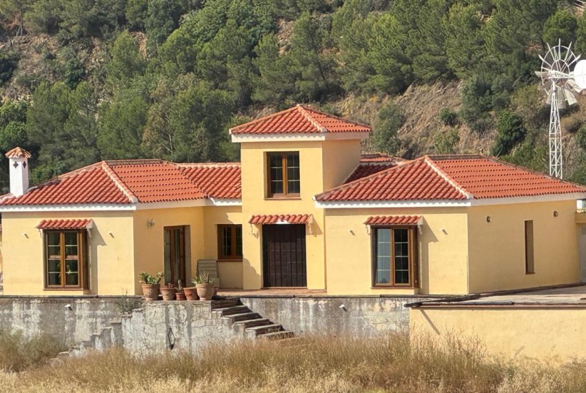 R5120755-Villa-For-Sale-Mijas-Costa-Detached-4-Beds-196-Built-2