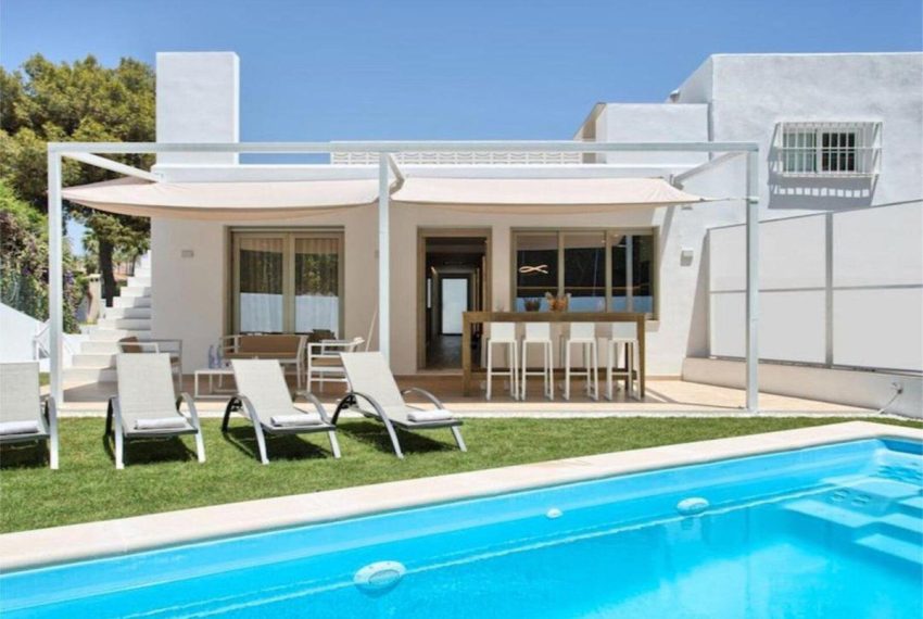 R5121433-Villa-For-Sale-Nueva-Andalucia-Semi-Detached-4-Beds-131-Built