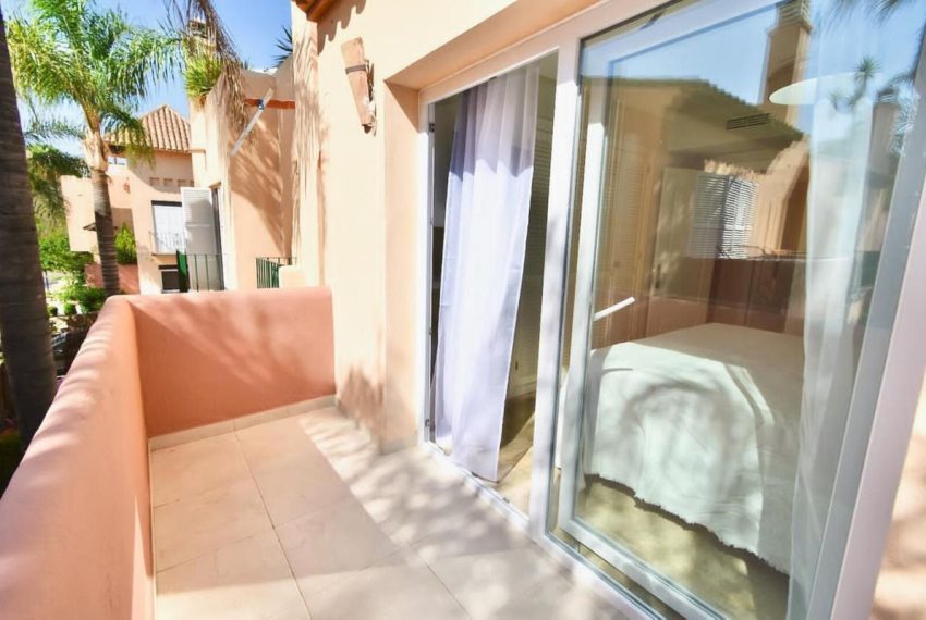 R5123890-Townhouse-For-Sale-Nueva-Andalucia-Terraced-4-Beds-210-Built-17