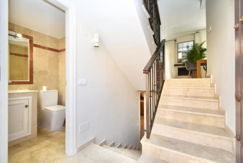 R5123890-Townhouse-For-Sale-Nueva-Andalucia-Terraced-4-Beds-210-Built-19