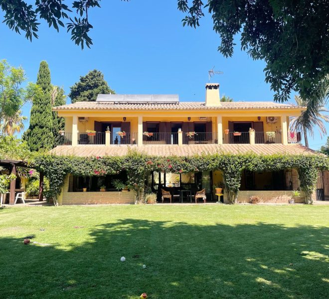 R5126434-Image 1-Detached - 5 Beds - 300 Built