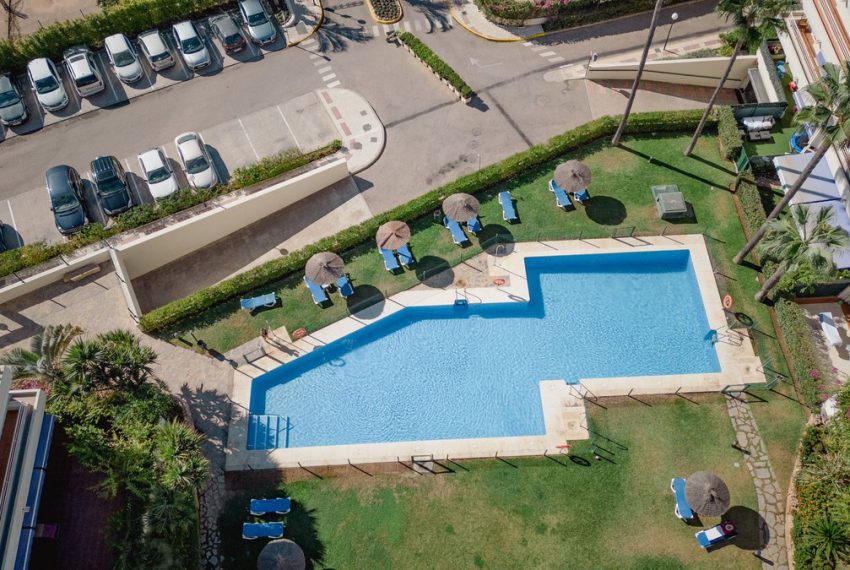 R5127019-Apartment-For-Sale-The-Golden-Mile-Penthouse-Duplex-4-Beds-185-Built-17