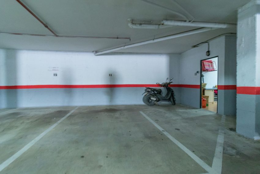 R5127019-Apartment-For-Sale-The-Golden-Mile-Penthouse-Duplex-4-Beds-185-Built-18