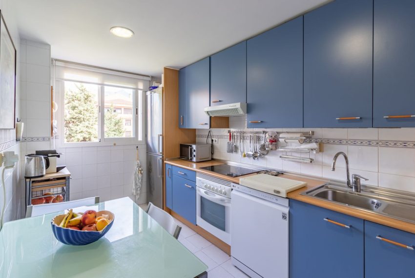 R5127019-Apartment-For-Sale-The-Golden-Mile-Penthouse-Duplex-4-Beds-185-Built-3