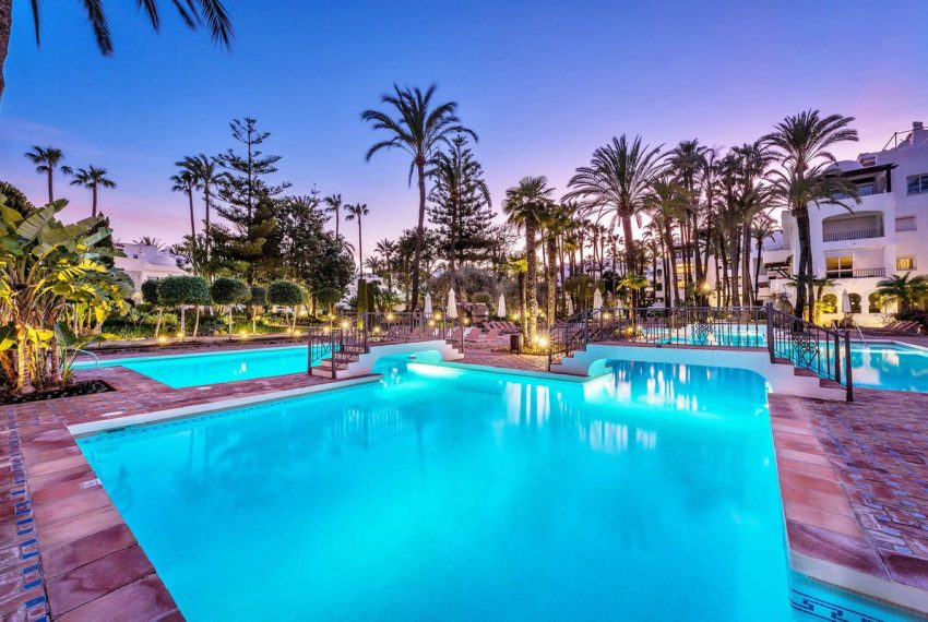 R5128693-Apartment-For-Sale-Puerto-Banus-Penthouse-2-Beds-120-Built