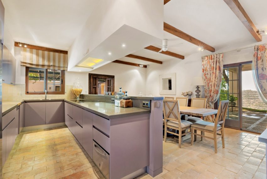 R5129392-Villa-For-Sale-Ojen-Detached-9-Beds-1688-Built-14