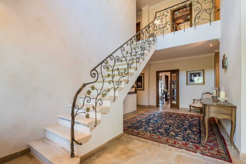 R5129392-Villa-For-Sale-Ojen-Detached-9-Beds-1688-Built-9