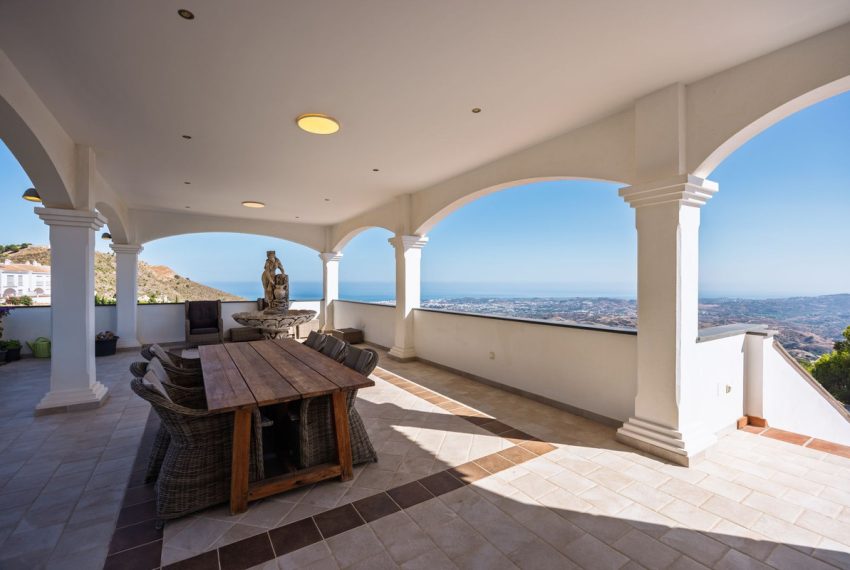 R5129767-Villa-For-Sale-Mijas-Detached-4-Beds-400-Built-4