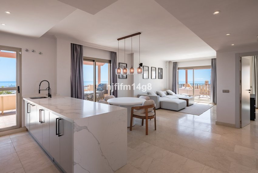 R5129992-Apartment-For-Sale-Benahavis-Penthouse-3-Beds-119-Built-4
