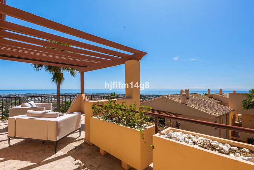 R5129992-Apartment-For-Sale-Benahavis-Penthouse-3-Beds-119-Built