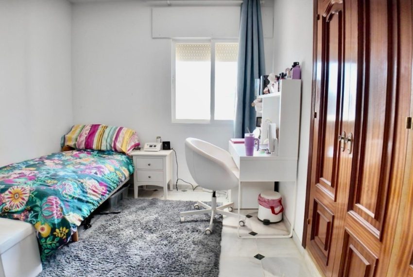 R5132815-Villa-For-Sale-Ojen-Detached-5-Beds-447-Built-9