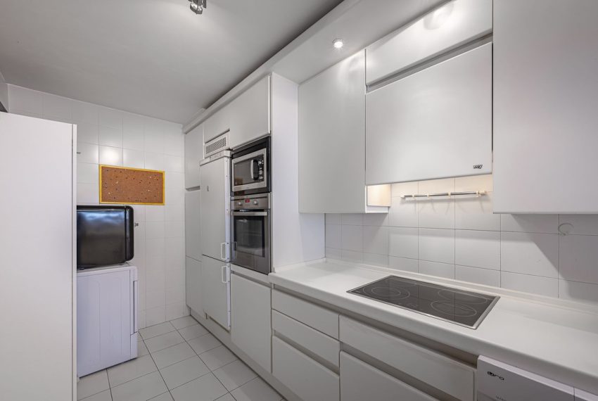 R5134717-Apartment-For-Sale-The-Golden-Mile-Middle-Floor-2-Beds-100-Built-17