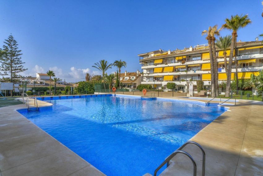 R5135311-Apartment-For-Sale-The-Golden-Mile-Duplex-2-Beds-62-Built-9
