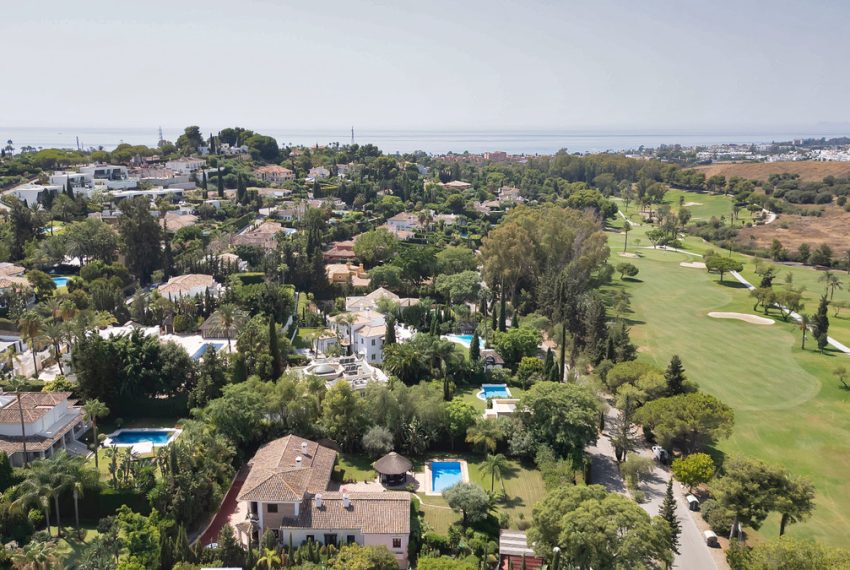 R5135599-Villa-For-Sale-Estepona-Detached-4-Beds-580-Built-1