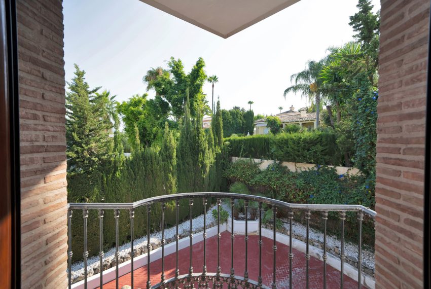 R5135599-Villa-For-Sale-Estepona-Detached-4-Beds-580-Built-15