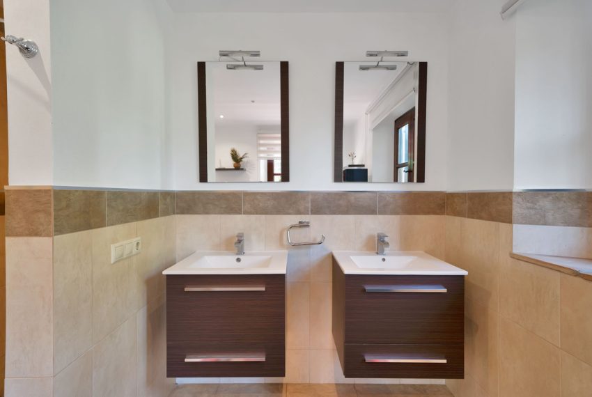 R5135599-Villa-For-Sale-Estepona-Detached-4-Beds-580-Built-16