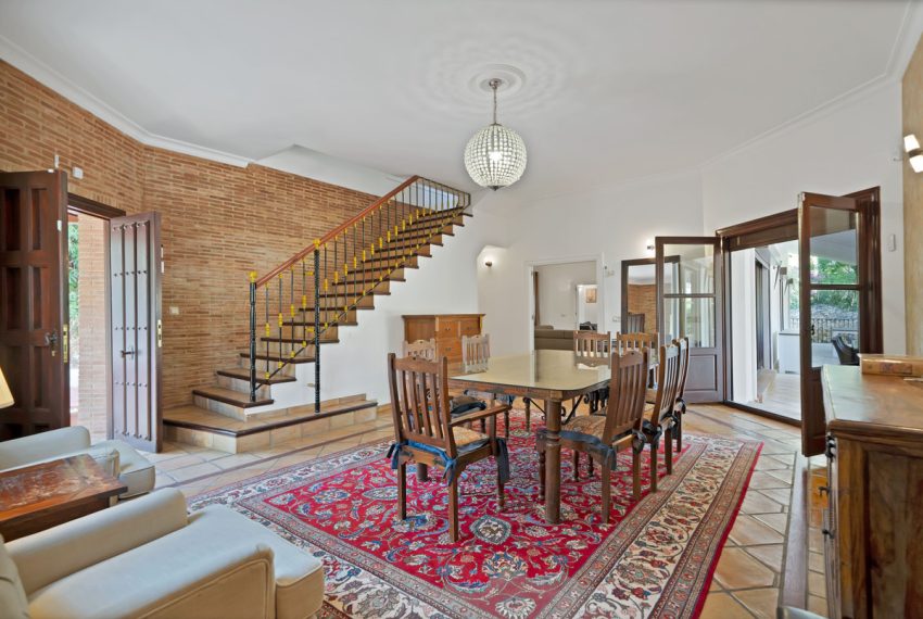 R5135599-Villa-For-Sale-Estepona-Detached-4-Beds-580-Built-8