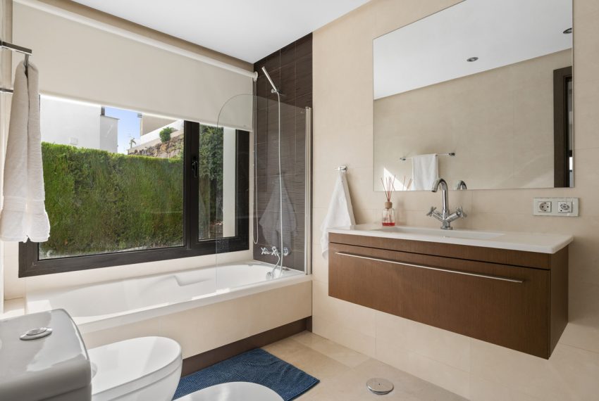 R5135941-Villa-For-Sale-Benahavis-Detached-4-Beds-410-Built-11