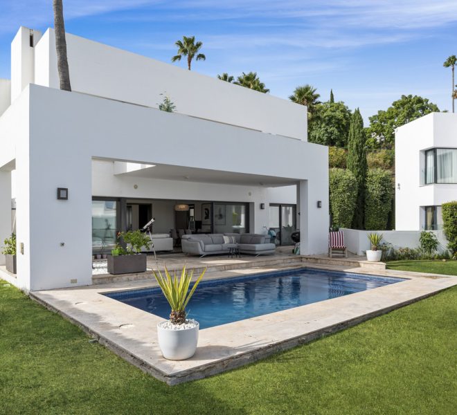 R5135941-Image 1-Detached - 4 Beds - 410 Built