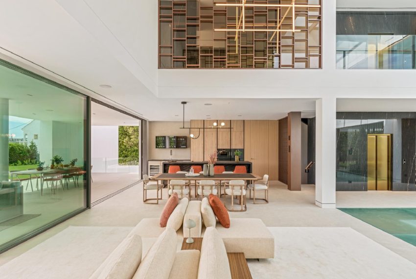 R5135956-Villa-For-Sale-The-Golden-Mile-Detached-5-Beds-1318-Built-12