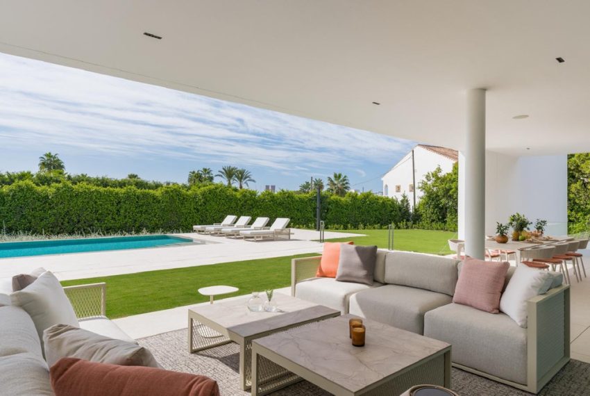 R5135956-Villa-For-Sale-The-Golden-Mile-Detached-5-Beds-1318-Built-3