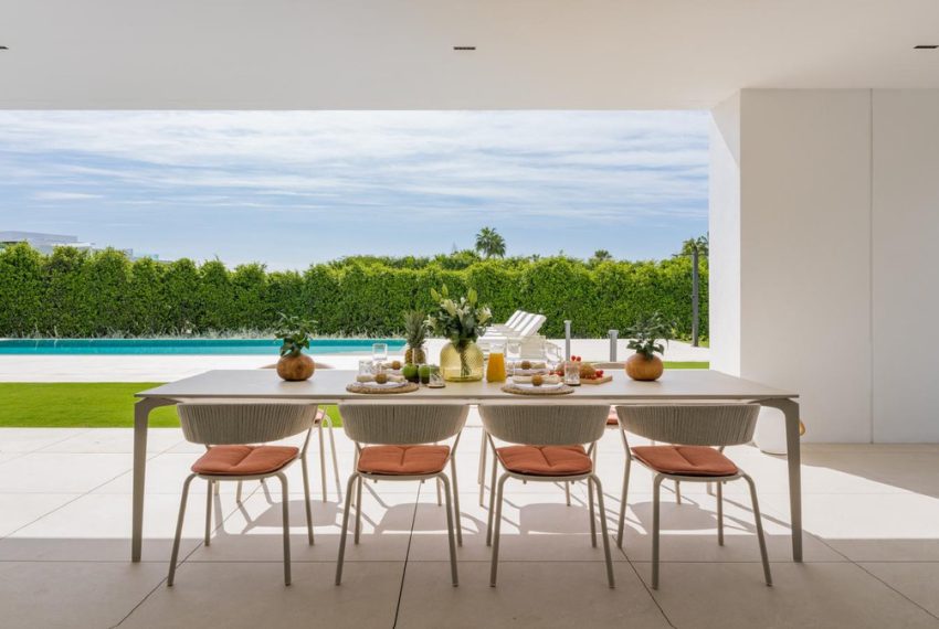 R5135956-Villa-For-Sale-The-Golden-Mile-Detached-5-Beds-1318-Built-4