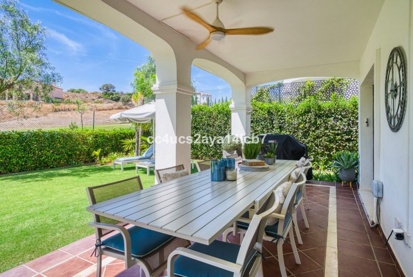 R5137927-Villa-For-Sale-Estepona-Detached-3-Beds-170-Built-4