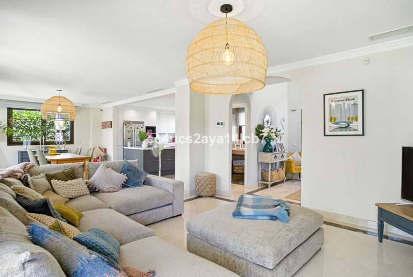 R5137927-Villa-For-Sale-Estepona-Detached-3-Beds-170-Built-8