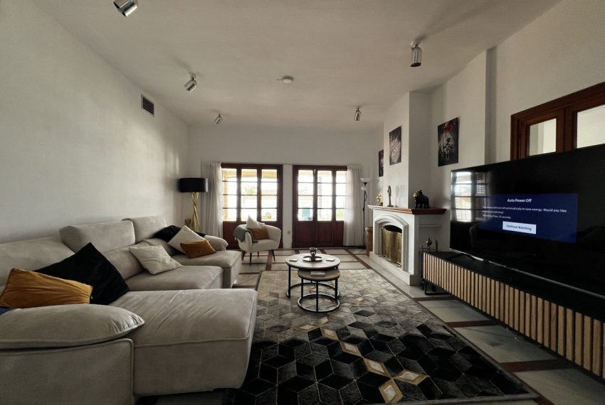 R5138053-Villa-For-Sale-Estepona-Detached-5-Beds-696-Built-16