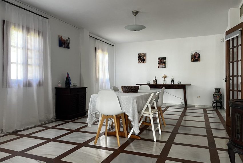 R5138053-Villa-For-Sale-Estepona-Detached-5-Beds-696-Built-18