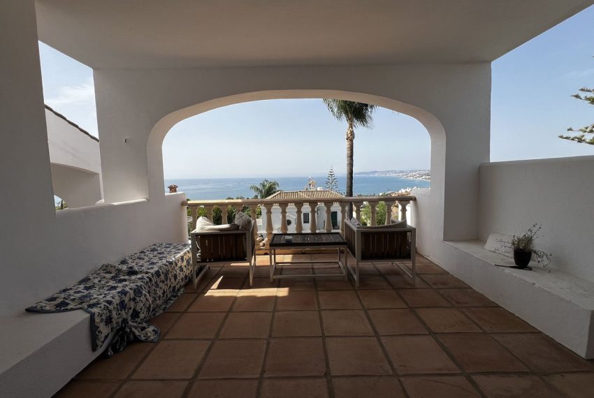 R5138053-Villa-For-Sale-Estepona-Detached-5-Beds-696-Built-3