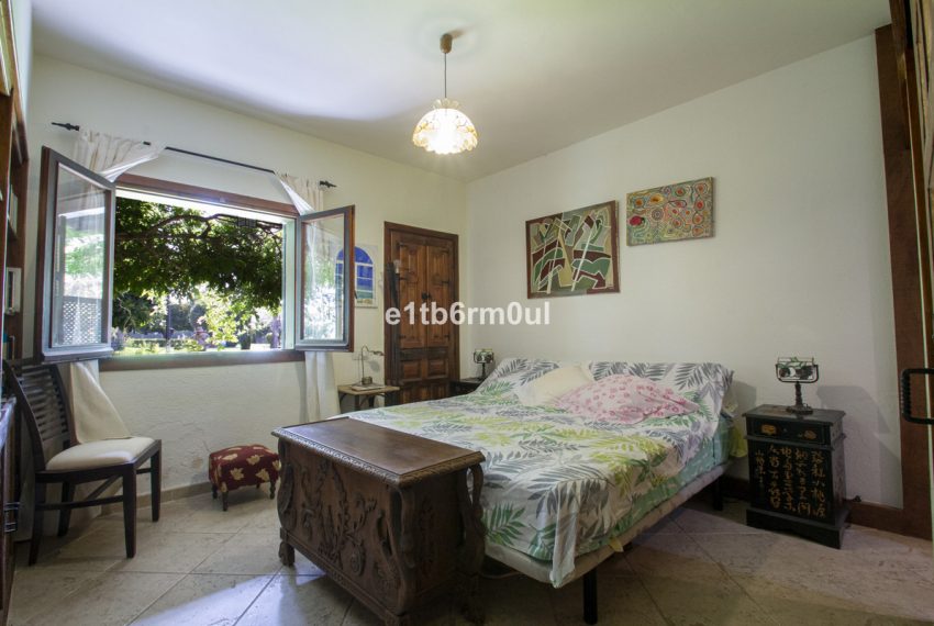 R5139157-Apartment-For-Sale-The-Golden-Mile-Ground-Floor-1-Beds-81-Built-5
