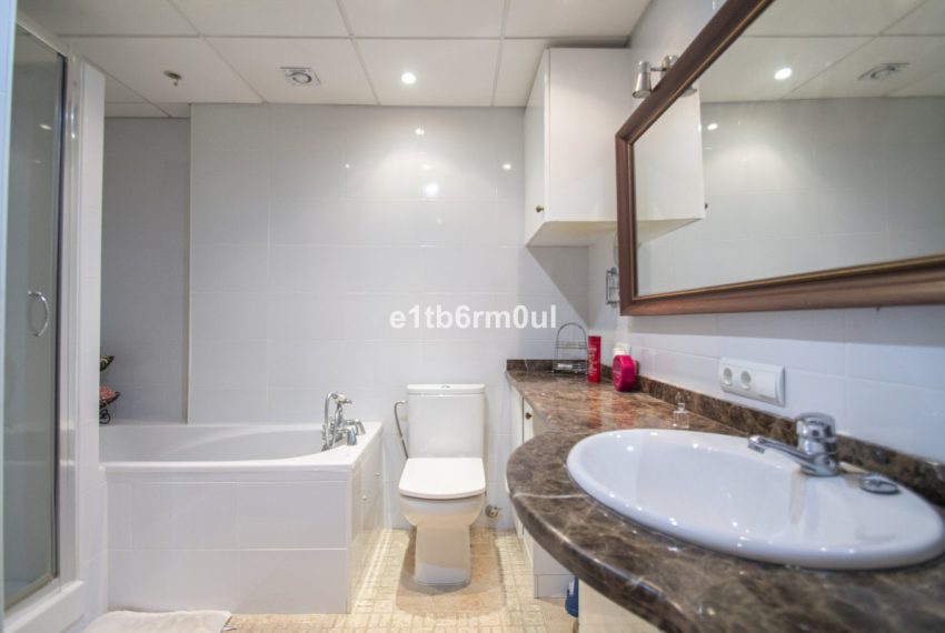 R5139157-Apartment-For-Sale-The-Golden-Mile-Ground-Floor-1-Beds-81-Built-6