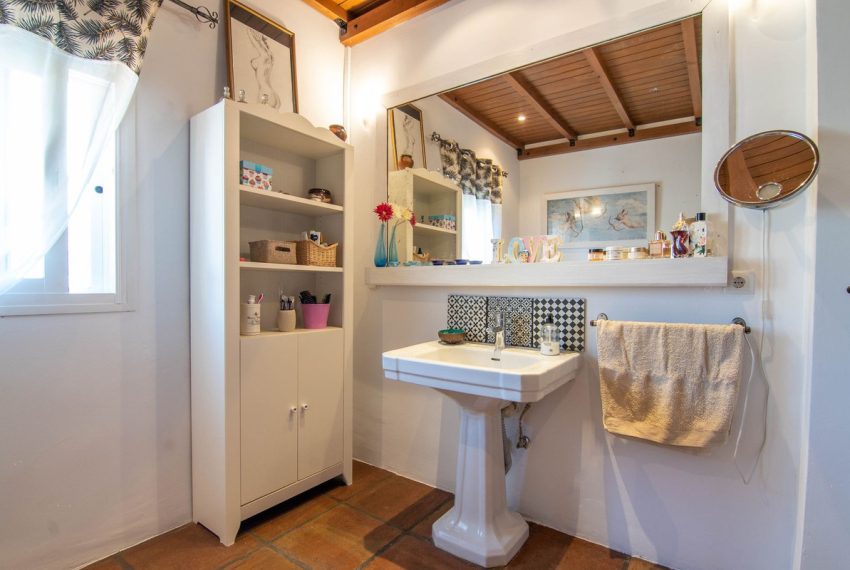 R5140630-Villa-For-Sale-Estepona-Detached-4-Beds-340-Built-12